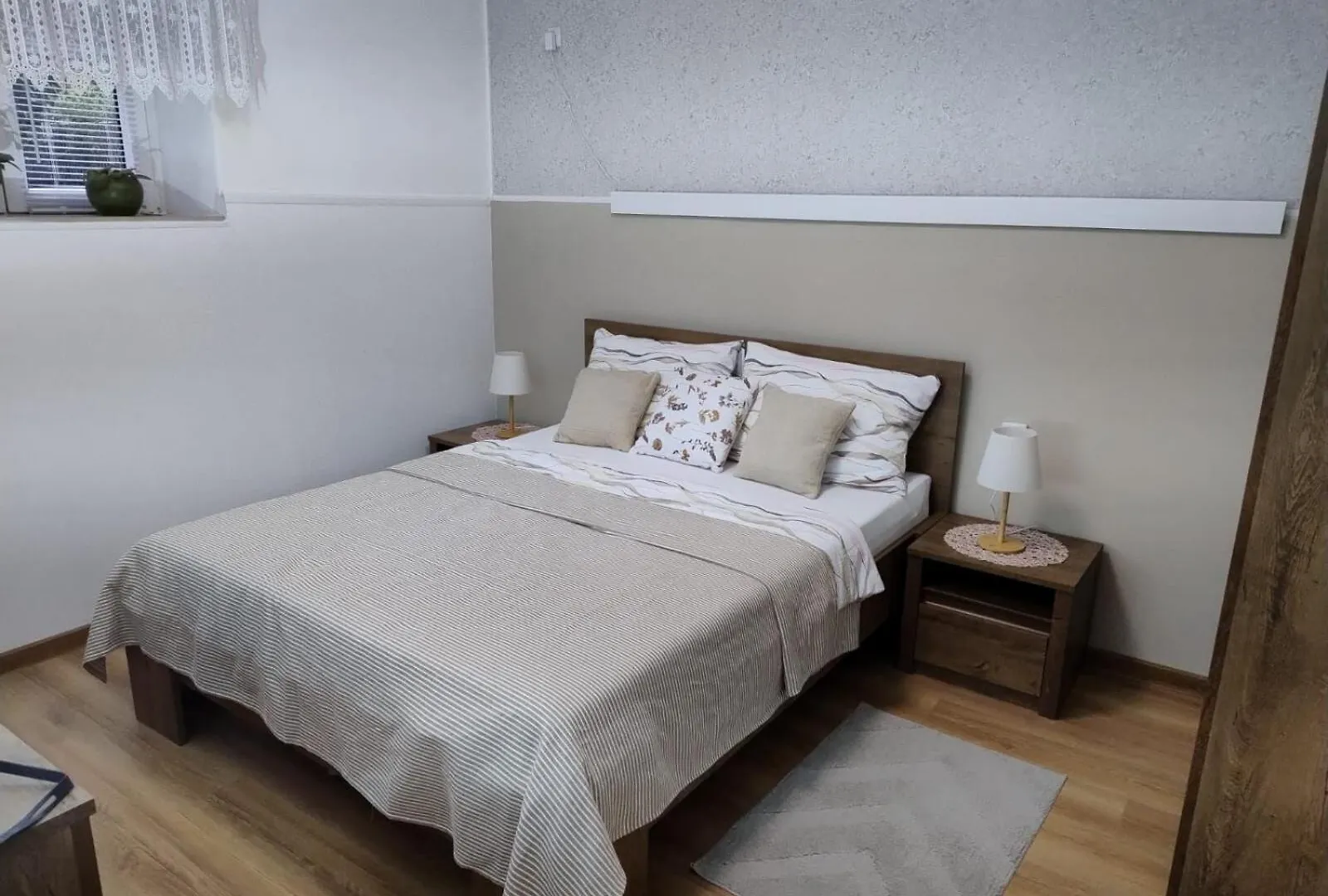Apartment Leon 30M From Beach Kastela Croatia