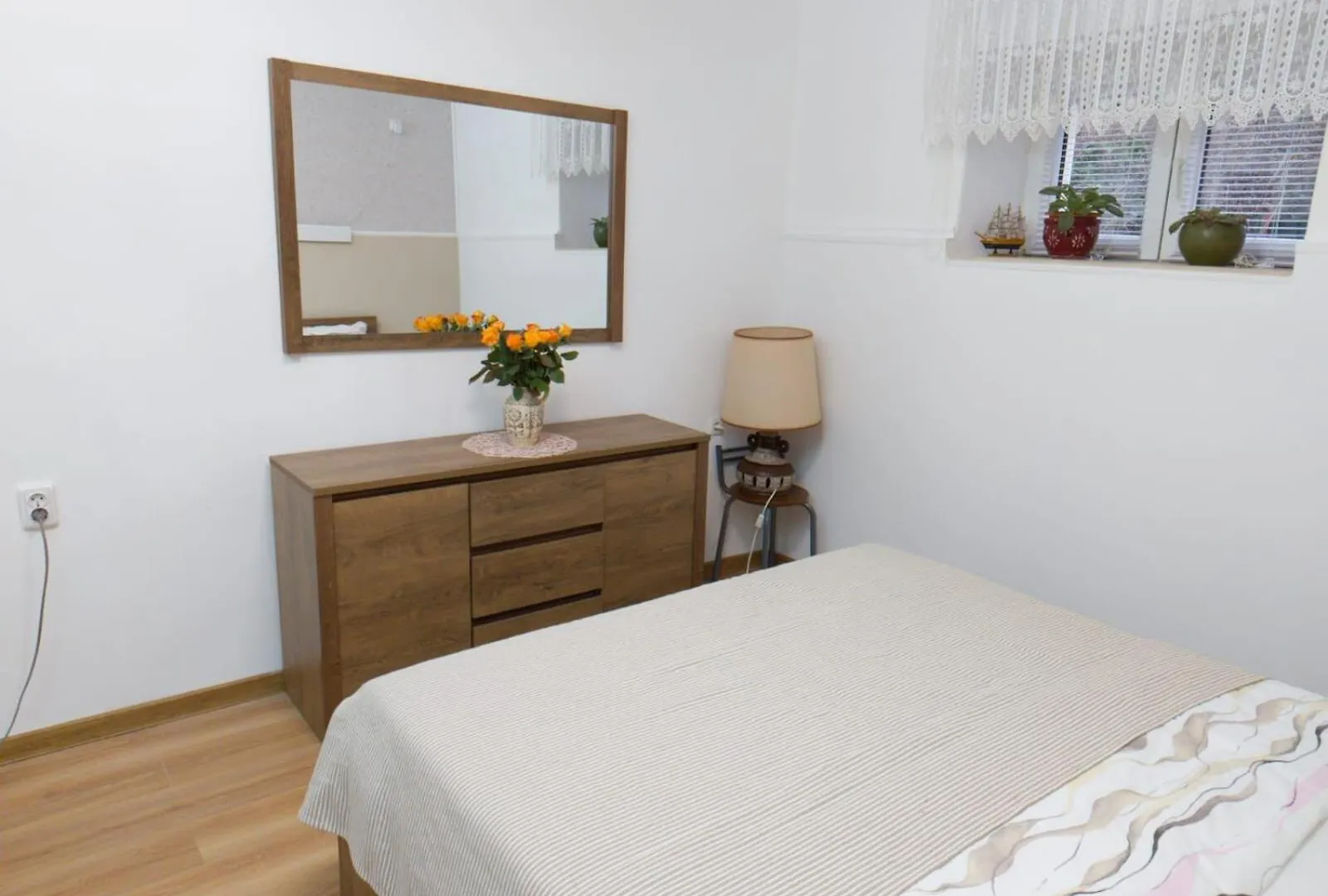 Apartment Leon 30M From Beach Kastela