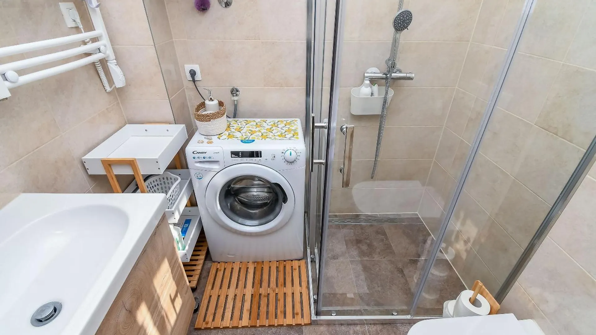 Apartment Leon 30M From Beach Kastela 0*,  Croatia